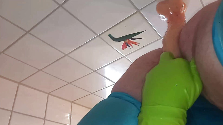 Zephyr cerberus: Montando mi enorme consolador hasta que me corro