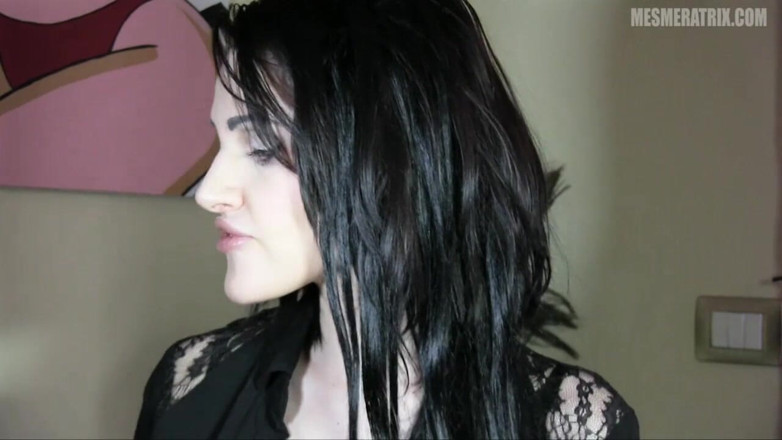 Lady Mesmeratrix Official: I'm back for fun