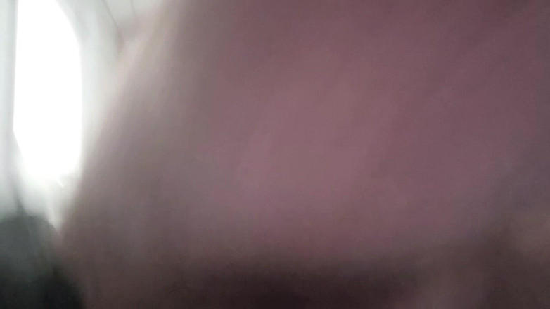 Fuck machine massaker: Cagnolino con il grande dildo