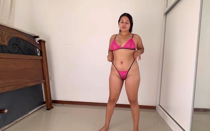 Sashasweet: Sexy Influencer Caught on Web Cam