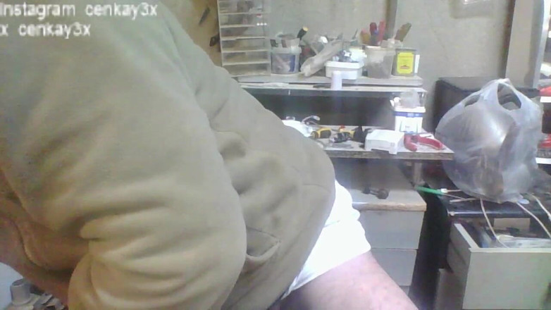 CenkAy: Papi oso turco está en transmisión en vivo