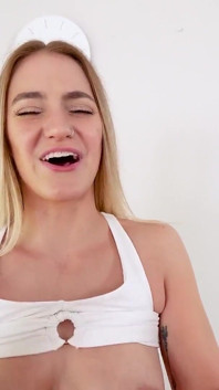 Juicy Ass PAWG Gym Teen Kenzie Madison in Yoga Pants - POV