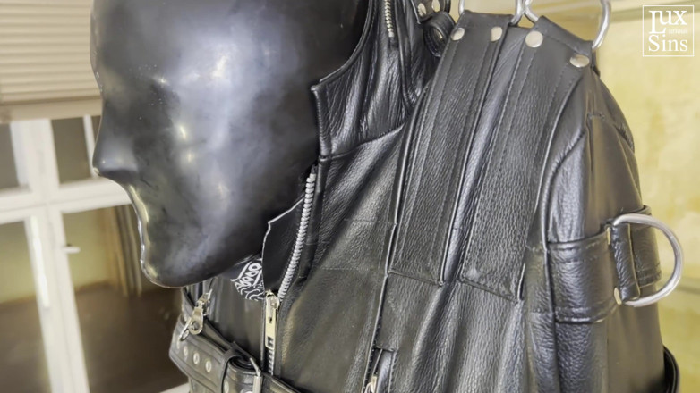 LUXurious Sins: Leather Suspension Bondage with Elise Graves and Heavy