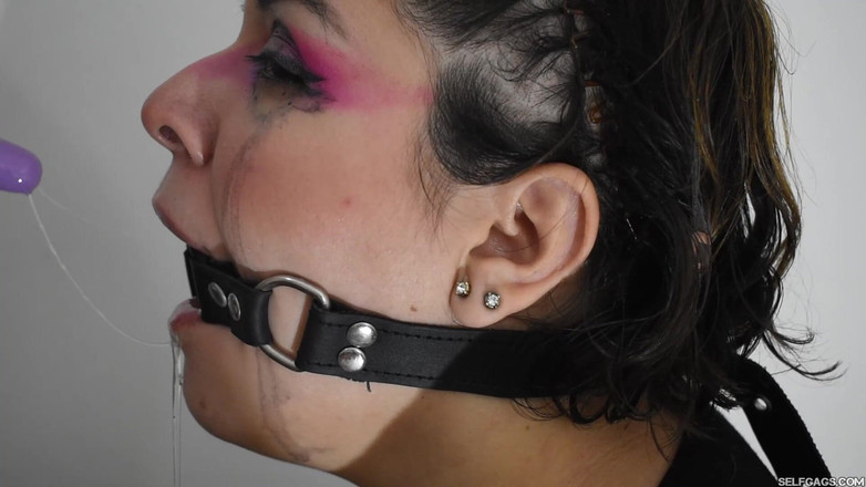 Selfgags Latina Bondage: Slampa Träning i progress
