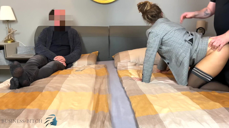 Business Bitch: Threesome sex meeting - intern fucks female boss