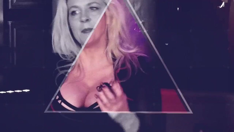 Carmen Rivera Entertainment: Insomnia club Berlino feat. La storia del giocattolo di carmen...