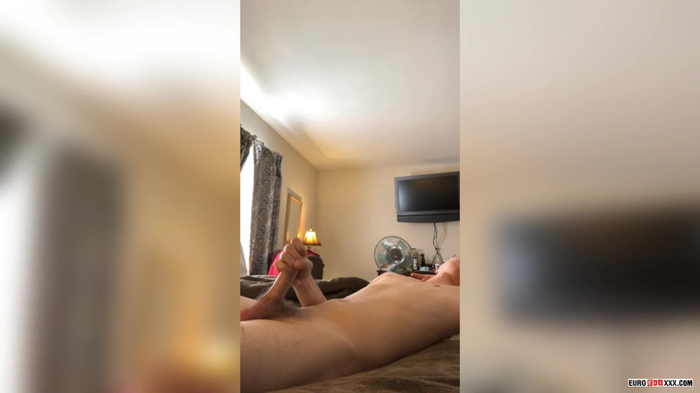 Euro boy xxx: Accarezzare l'erezione lunga e lenta