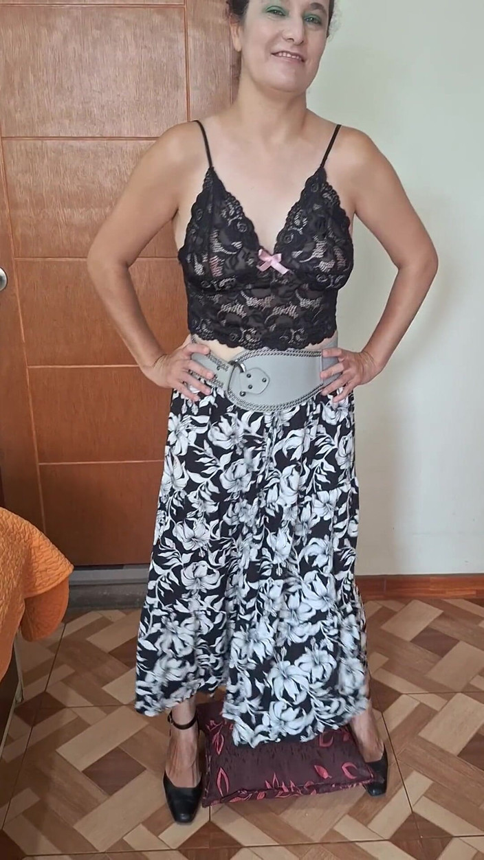 Agnes Swallow: Čůrání na polštář