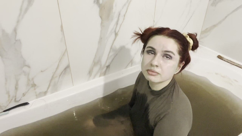 NipsAndStrips: Shrek's Girlfriend Farting in a Pond