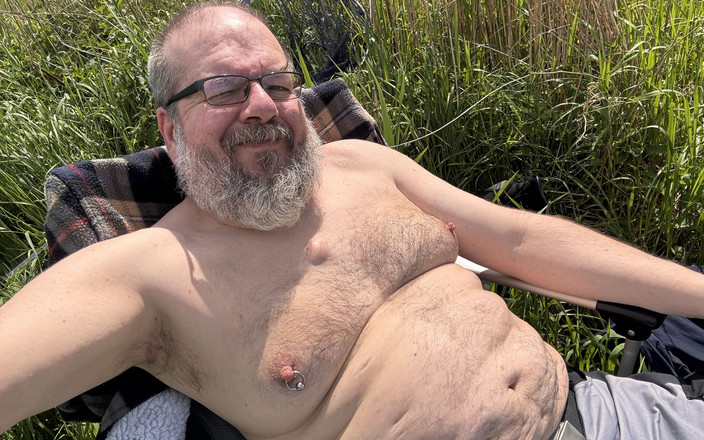 Qualzucht: 첫 낚시, 발코니에서 딜도