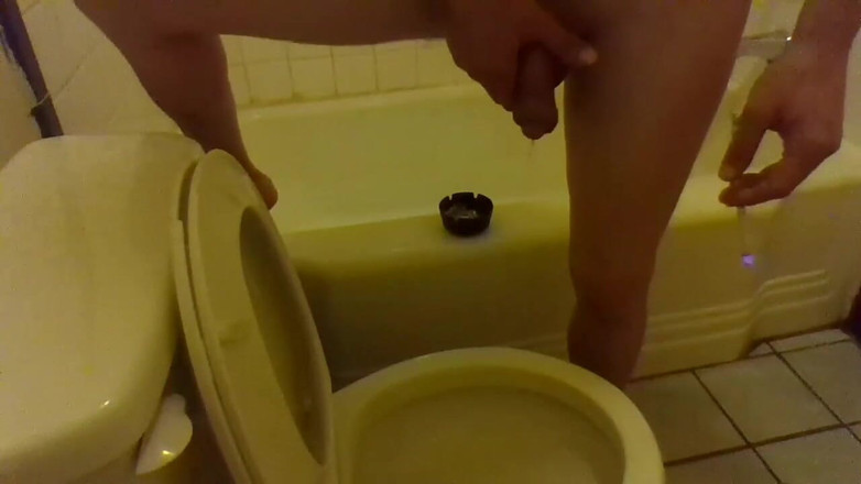 LilTaste: Pissing in the Toilet While Standing on the Bathtub
