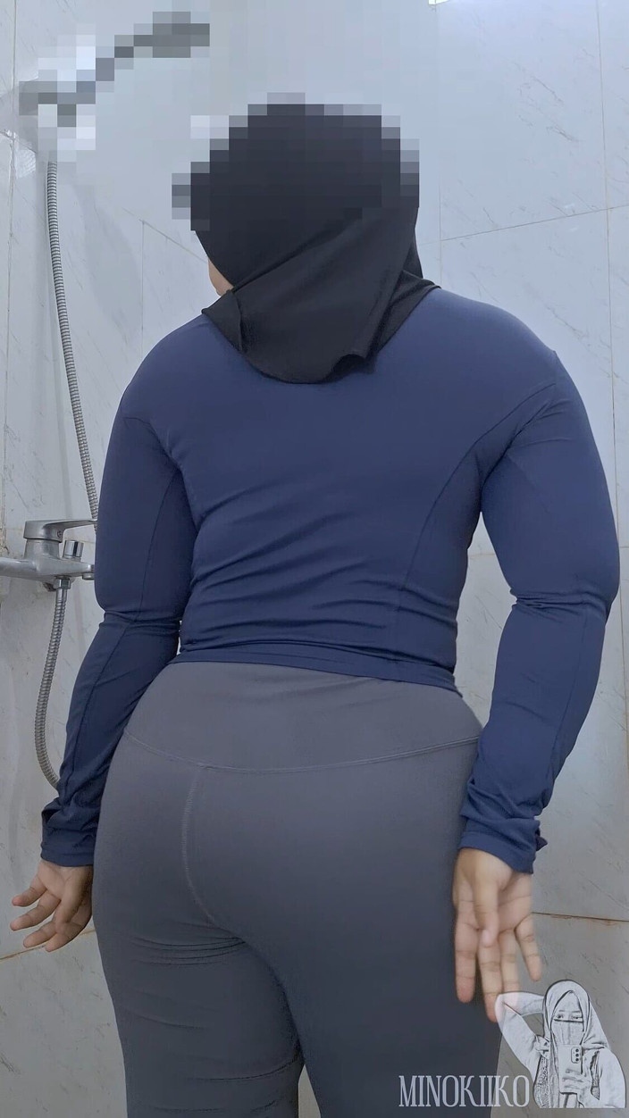 Minokiiko: Tante Montok Lagi Mandi Setelah Keringetan Abis Nge Gym - Minokiiko