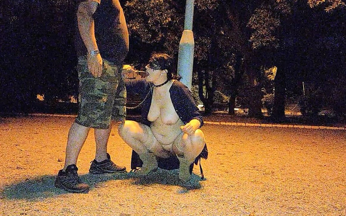 Toilet Mommy: Tuvalet yok sorun yok, buradayım