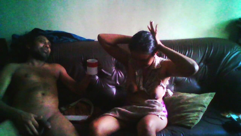 Tina Baby: Ranní čaj s mojí děvkou "nevlastním otcem, který porodil"