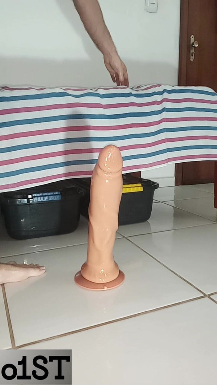 O1ST: मेरी गांड तुम्हारा वीर्य टपका रही है