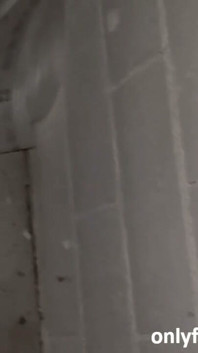 Me Pajeo En El Garage Del Trabajo