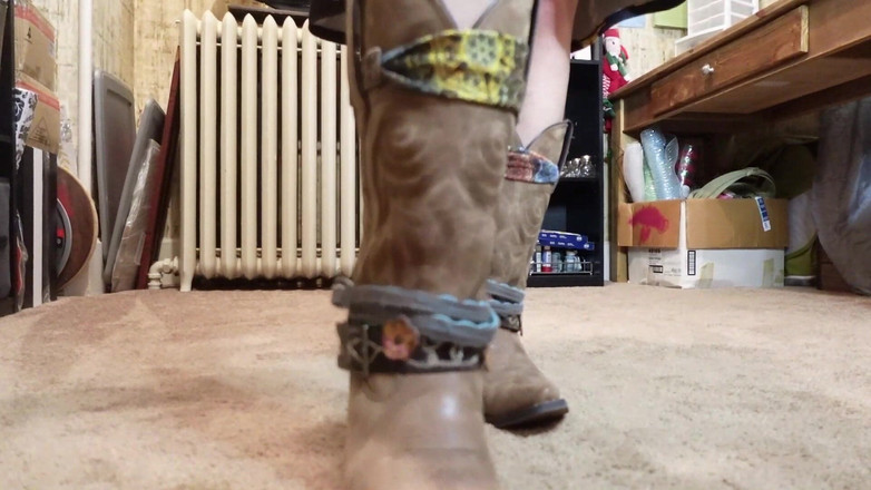 Raven Willow: Şşşş sadece izle