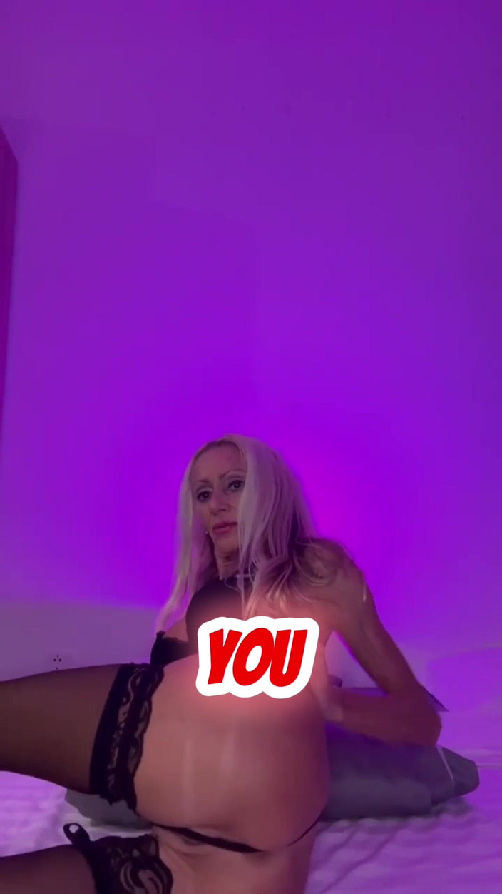 Sienna Diamond: Barbie MILF Obsessed with Making You Cum