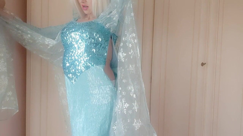 savannahamatoriale: Queen Elsa is not frozen