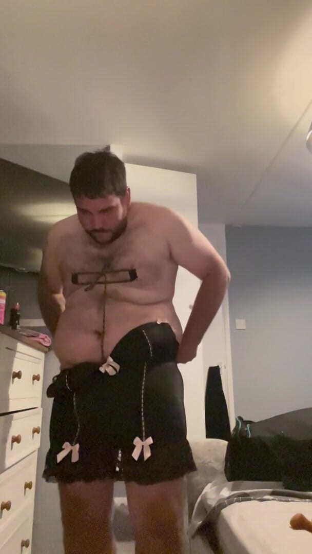 Shaun Cbt: Cazzo e palla con plug anale e pinze per capezzoli...