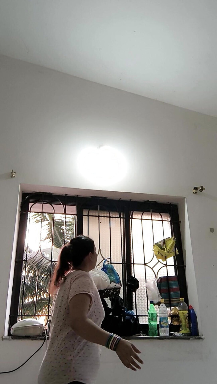 pujaprem: Hintli çift banyoda romantizm yaşıyor