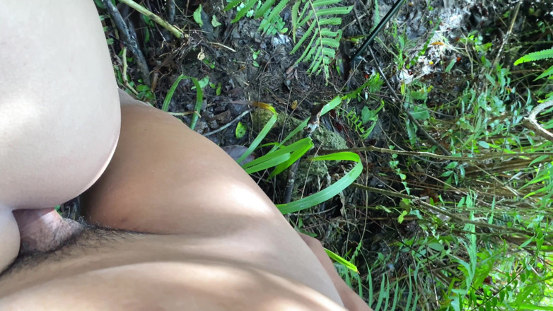 Pinay Shena Mae: Outdoor Fuck with Step Sis
