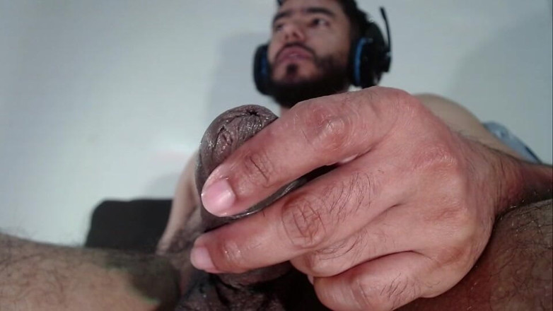 Tommhot: Big Black Wet Foreskin