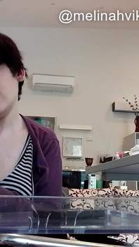 Wanking at Home with Mel