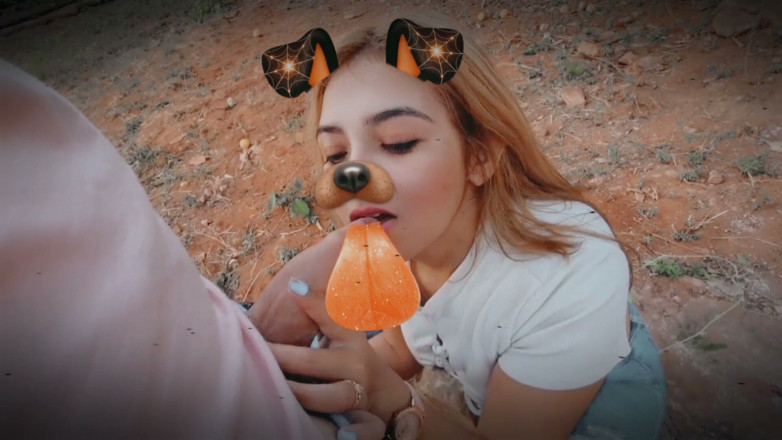 Latinascachondas: สาวผมบลอนด์โดนเย็ดด้วยตัวกรองใบหน้า Snap