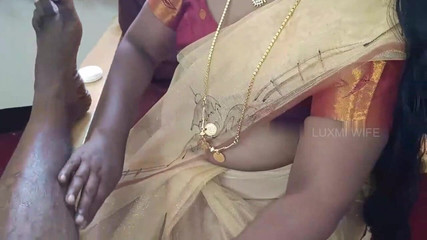 Luxmi Wife: Scopando Chithi / Chaachi in sexy Sari - Parte 1