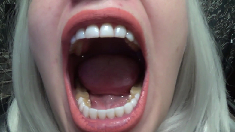 Goddess Misha Goldy: Feed Me Your Juices and Then Yourself (giantess, JOI)