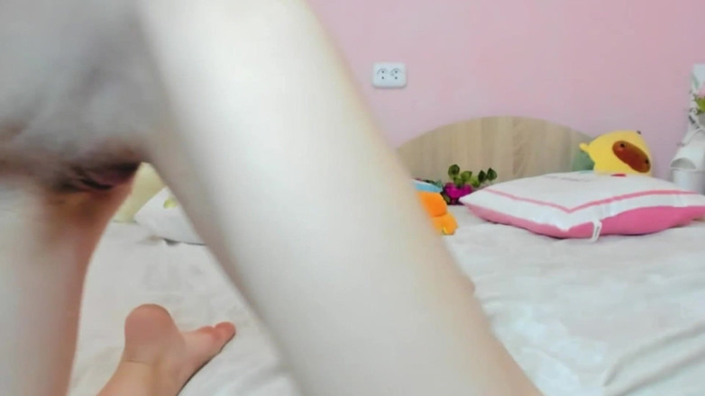 Skinny_lady69: Strip and open my pussy