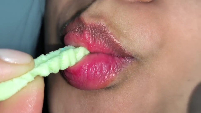 Isabel: Snake Gum