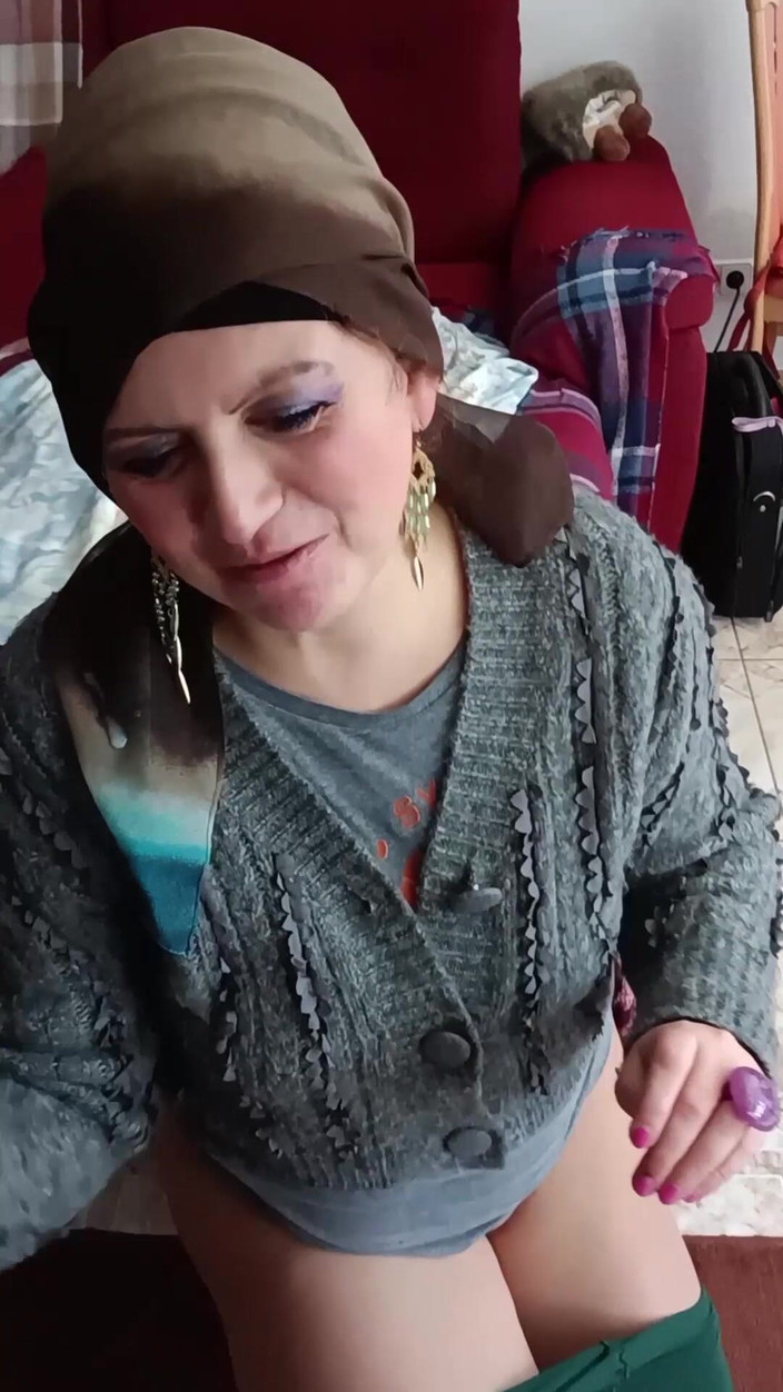 Asisa_oz: Po procházce mě můj přítel ošukal a ejakuloval jeho sperma...