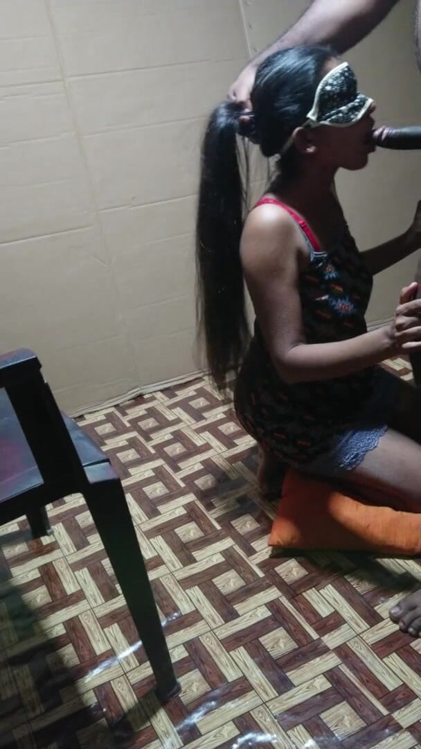 Tiyana: 在酒店面试老板