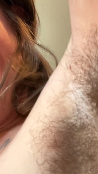Hairy Giantess Uses You