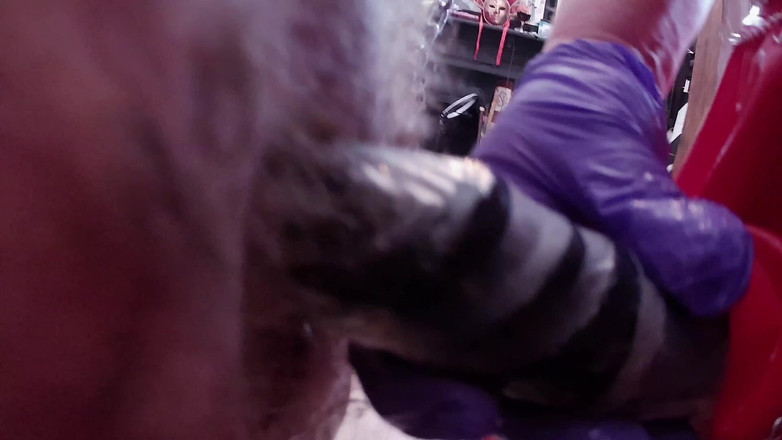 Aaexperiencesltd: La dominatrice Satana fait rôtir Booboo