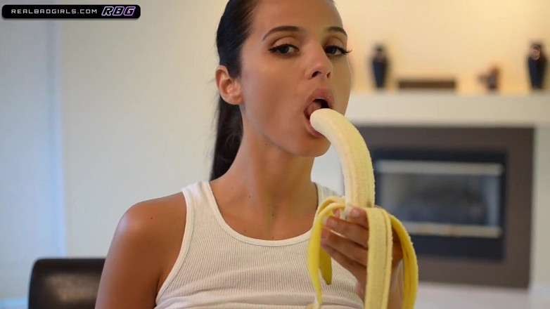 RealBadGirls: Real bad girl naughty blow job Janessa Brazil uncut