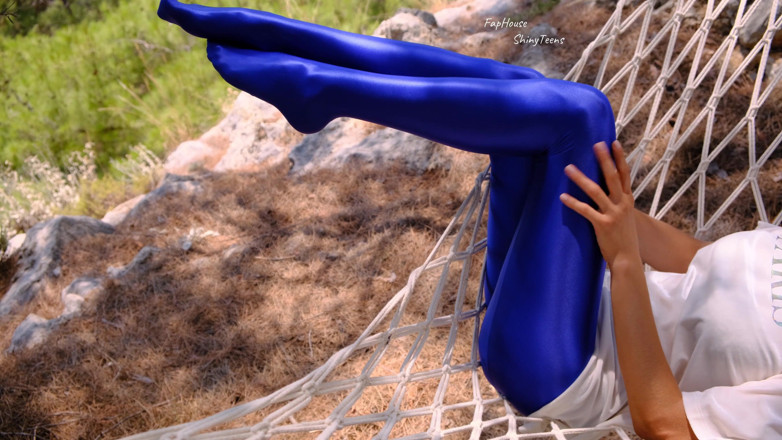 Shiny teens: Shiny lycra pantyhose outdoor