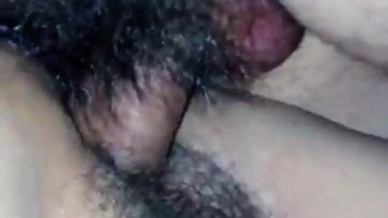 Riyadesi18: Riya üvey kız kardeş yatağındayken üvey erkek kardeşi onu yatakta sikiyor