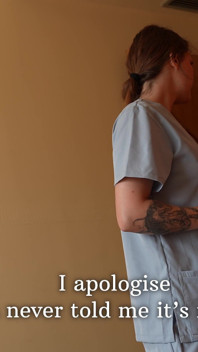 Chuyên gia vật lý trị liệu mát-xa cho tôi với một kết thúc có hậu để nhận thêm tiền thưởng