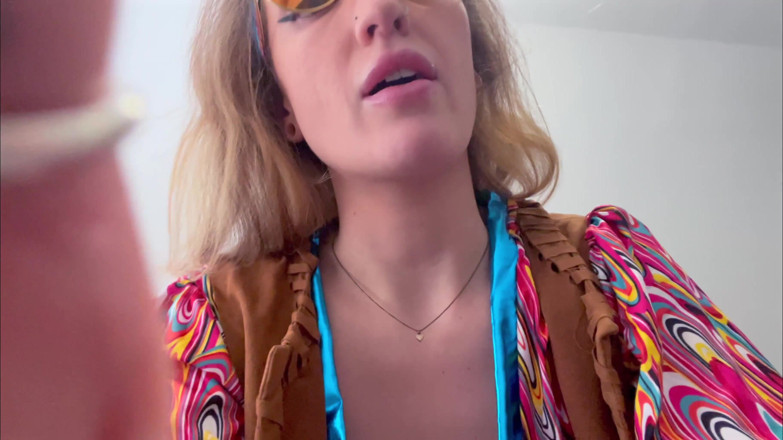 Kink in Time: Sutton's Groovy '60s Giantess Fantasy 4K POV Tiny Thrills Await!