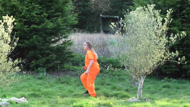 Catalia's lesbian filth: Втеча з ужиттям від масажу поліції