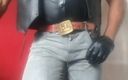 Black mature kinky muscle: Leather muscle daddy liefert posierendes nippelspiel, wichsen