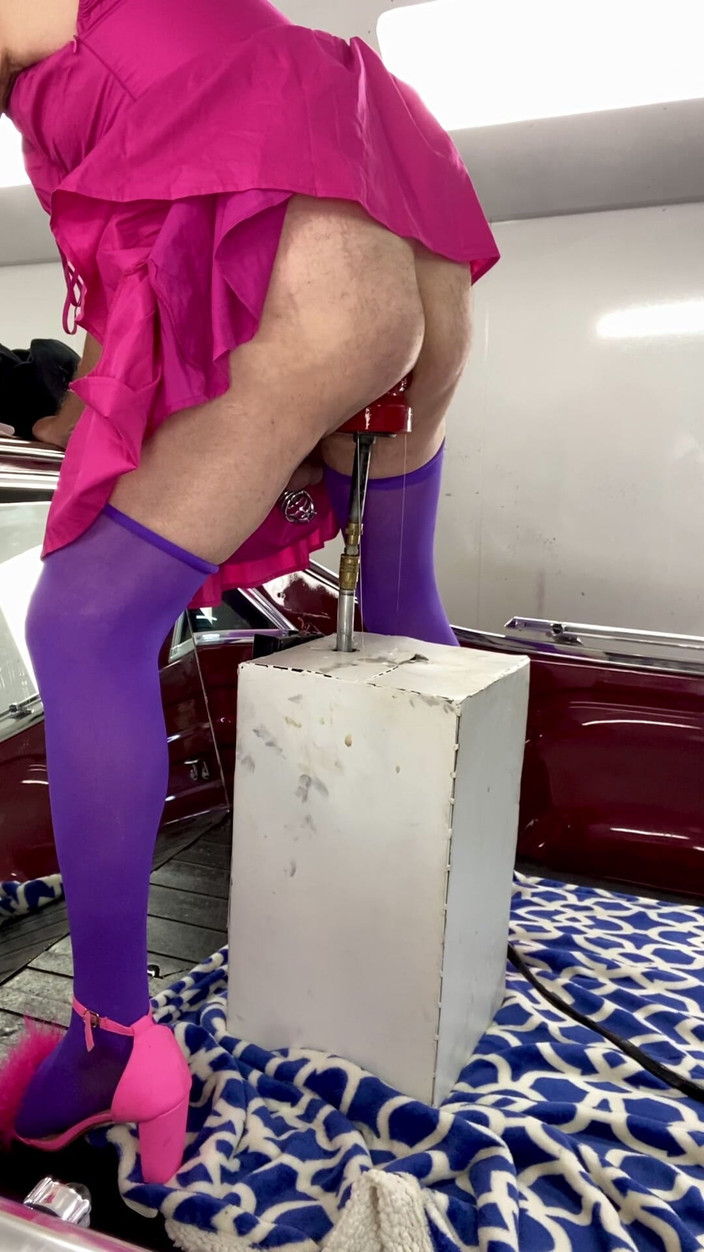 Dozen summer 3: Stroj na šukání ve stoje