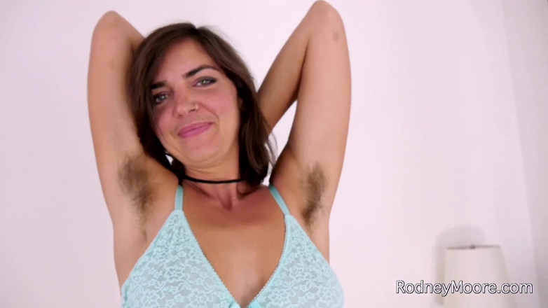 Horny Hairy Girls: Extra Hairy Girl Katie Zucchini