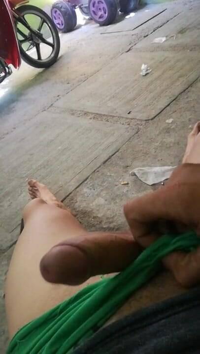 Cazeross: Masturbating at home