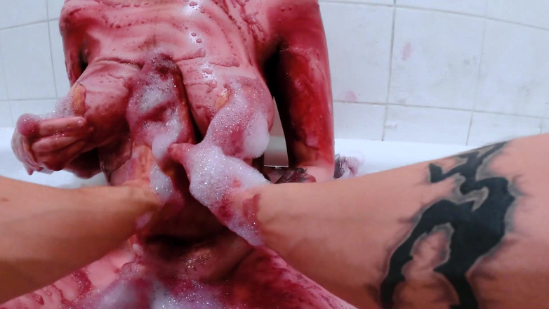 Em Yang: Punto de vista: juego de tetas desordenadas con pintura de...