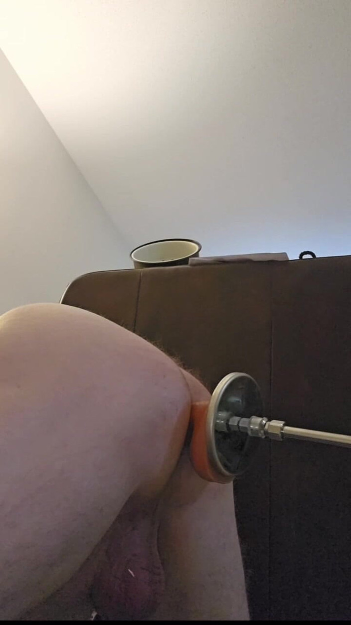 Nice Butt Kinky: Fucking Machine Early on.