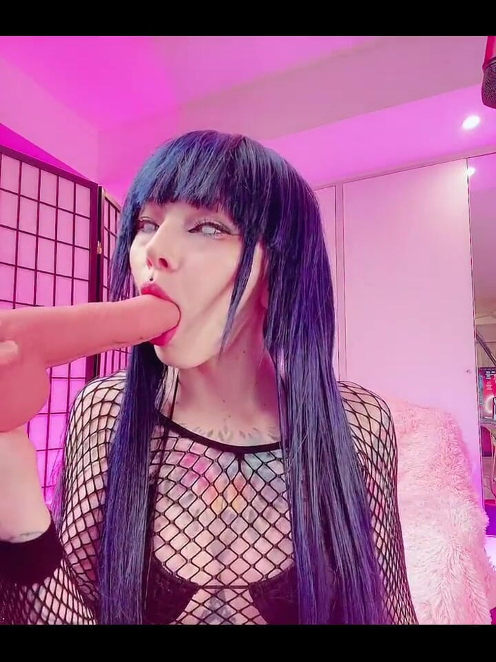 Karneli Bandi: Hinata Make Hot Blowjob